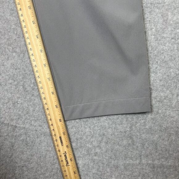 Fabletics Pants Mens 34x32 (Fits 36x30) Grey The Only Pant Performance Chino - Picture 8 of 11